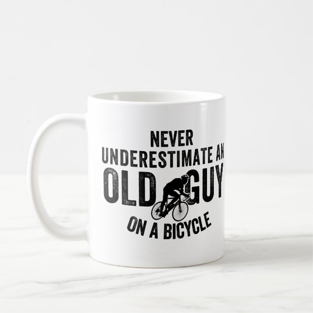 Caneca De Café Nunca Subestimar A Cara Antiga Em Bicicleta (Esquerda)
