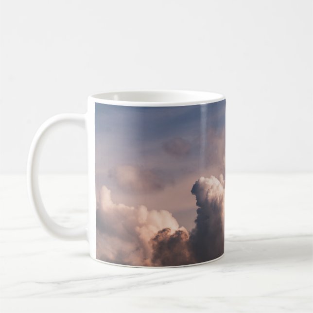 CANECA DE CAFÉ NUVENS BRANCAS SOB PÉS AZUL (Esquerda)