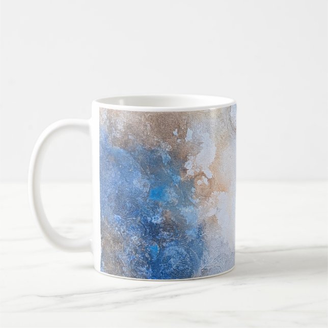 Caneca De Café Nuvens Texturizadas Azuis e de Areia Abstratas (Esquerda)