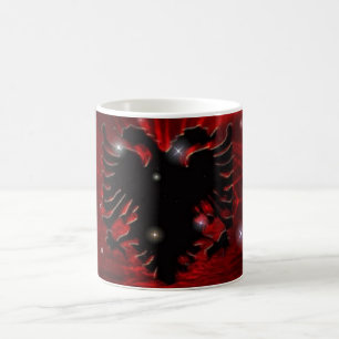 CANECA DE CAFÉ O ALBANÊS AGRIDE A BANDEIRA BRILHANTE