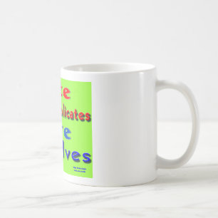 Caneca De Café o amor é melhor do que o ódio