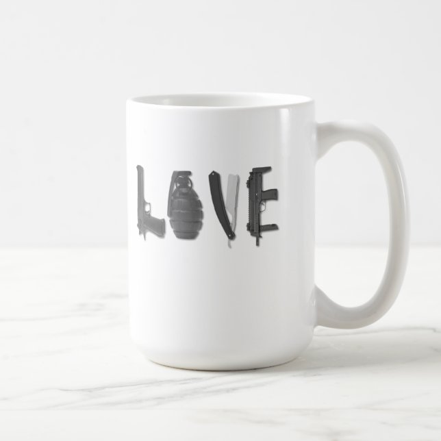 Caneca De Café O Amor É Uma Arma Engraçada (Direita)