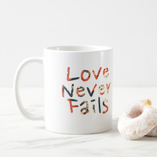 Caneca De Café O amor nunca falha (Com Donut)