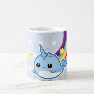 Caneca De Café O bebê bonito narwhal com arco-íris e o kawaii