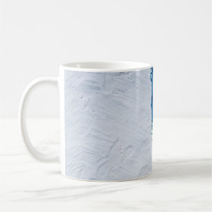 Caneca De Café O cachecol floral azul e preto na areia branca