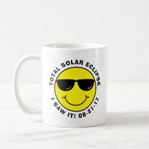 Caneca De Café O eclipse solar total Emoji legal enfrenta