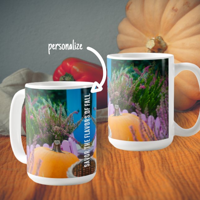 Caneca De Café O jardim ainda vive com uma abóbora laranja (Criador carregado)