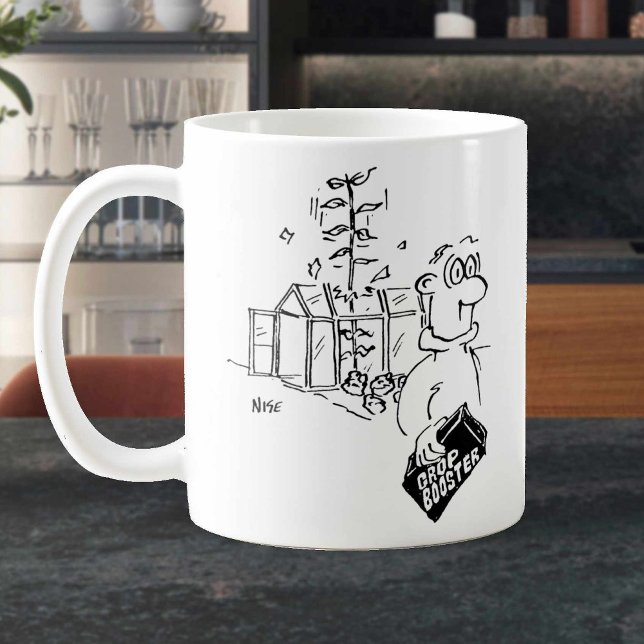 Caneca De Café O Jardineiro Fertiliza Suas Culturas. Engraçado (Criador carregado)