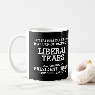 Caneca De Café O liberal rasga o presidente Trunfo