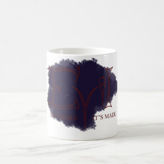 Caneca De Café O mau não é nascido, ele fez