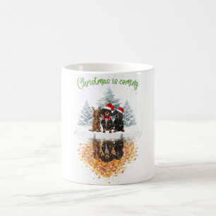 Caneca De Café O Natal Dachshund Está Chegando No Teto Gráfico De