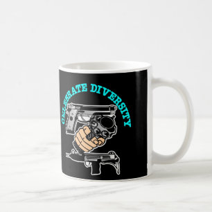 Caneca De Café O preto comemora armas da diversidade