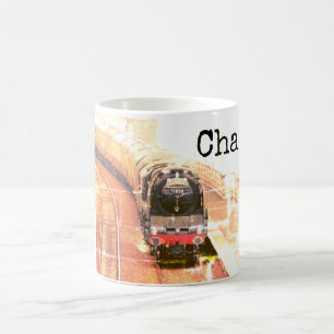 Caneca De Café O vapor clássico, no caminho, com o seu nome.