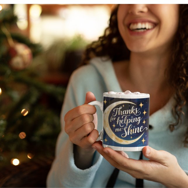 Caneca De Café Obrigados Para Me Ajudar A Enxergar Mug (Thank someone special this holiday with this, "Thanks for helping me shine" moon and stars mug! )