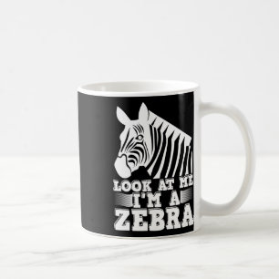 Caneca De Café Olhe para mim sou uma Dia de as Bruxas engraçado d