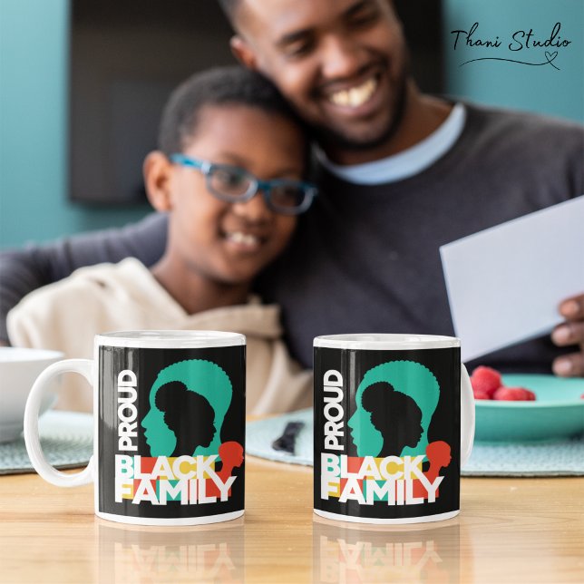 Caneca De Café Orgulhosa Família Negra História Negra Mês (Criador carregado)