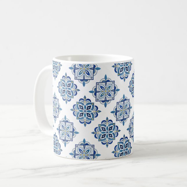 Caneca De Café Ornamento bordado azul no branco (Frente Esquerda)