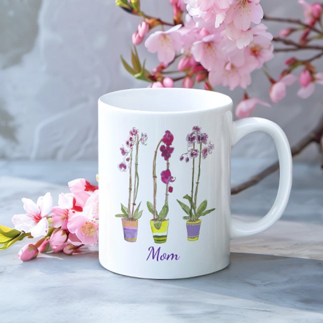 Caneca De Café Orquídeas Roxas em Vasos Personalizadas e Capricho (This white mug features three whimsical orchids, and personalization beneath in chic purple script.)