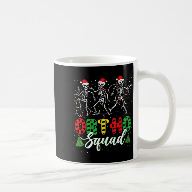 Caneca De Café Ortho Squad Christmas Three Santa Skeletons Proud  (Direita)