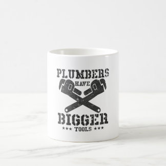 Caneca De Café Os encanadores têm ferramentas maiores