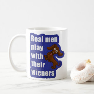 Caneca De Café Os homens reais jogam com seus wieners, dachshund