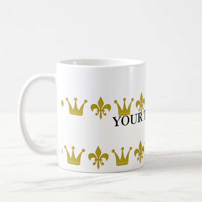 Caneca De Café Ouro Coroa e Lily Border + seu texto e backgr. (Esquerda)