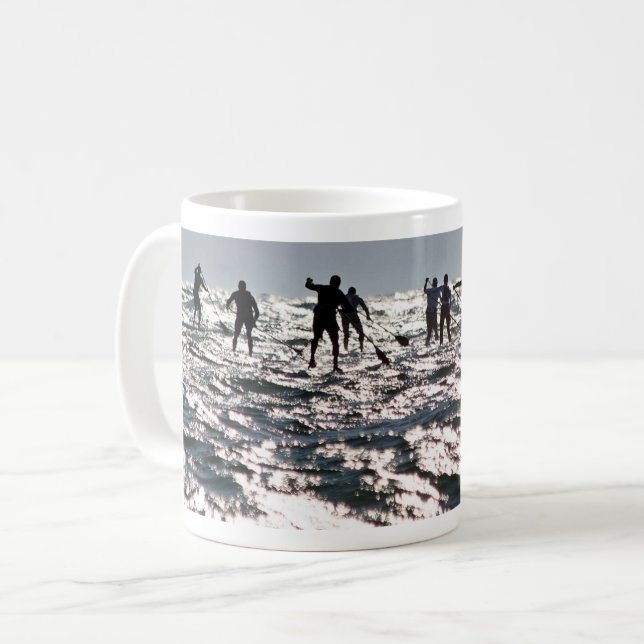 Caneca De Café Paddleboarders no mar sparkling (Frente Esquerda)