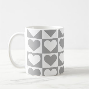Caneca De Café Padrão de Corações em Xadrez - Cinza e Branco