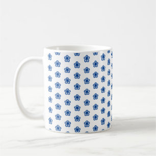 Caneca De Café Padrão de Flores Azuis em um Branco
