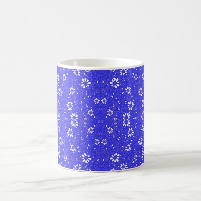 Caneca De Café Padrão de flores clássicas azul branco fofo (Centro)