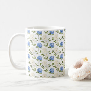 Caneca De Café Padrão de Flores de Hidrangea Azul Elegante 