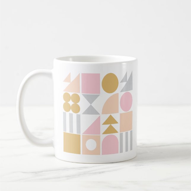 Caneca De Café Padrão de Formas Geométricas em Rosa Pastel e Dour (Esquerda)