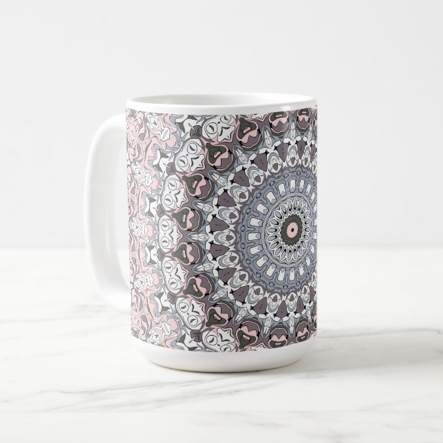 Caneca De Café Padrão de Mandala Rosa Cinza e Branco (Frente Esquerda)