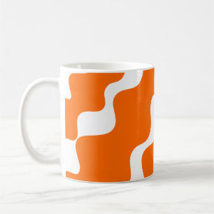 Caneca De Café Padrão de ondas laranja e branca