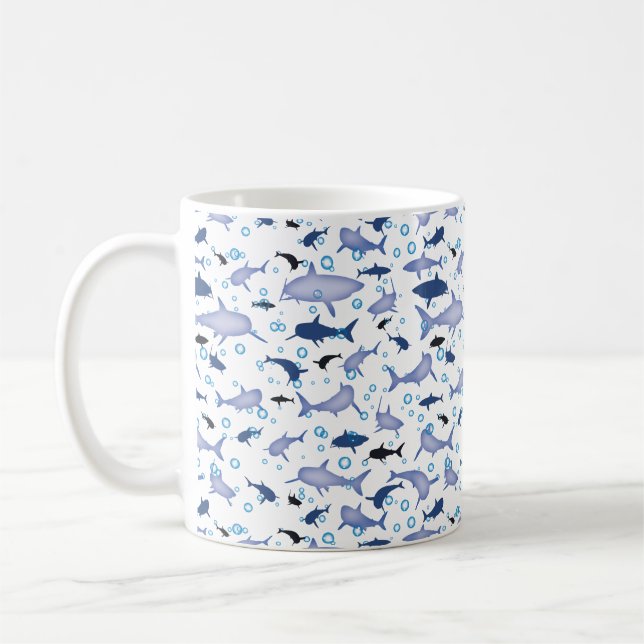 Caneca De Café Padrão de silhueta de tubarão branco e azul (Esquerda)