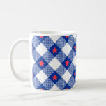 Caneca De Café Padrão de xadrez de bandeira americana<br><div class="desc">Padrão de xadrez de bandeira americana. design rico para festa de Ano Novo. É uma design obrigatória. Feliz ano novo Engraçado Presente para todos os membros da família esperando pela contagem regressiva do ano novo. Legal presente de celebração da véspera de design de Ano Novo. Presente de feliz ano novo...</div>