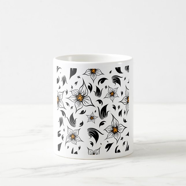 Caneca De Café Padrão Floral Branco e Preto Botânico Elegante (Criador carregado)
