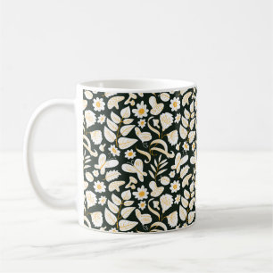 Caneca De Café Padrão floral sem costura com borboletas e inseto
