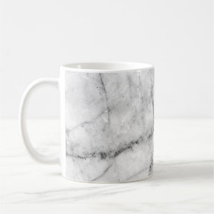 Caneca De Café Padrão na textura do chão de mármore branco e nas