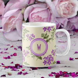 Caneca De Café Padrão Violeta Suave em Amarelo Pálido