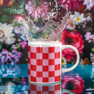 Caneca De Café Padrão Xadrez Rosa Claro e Vermelho Intenso