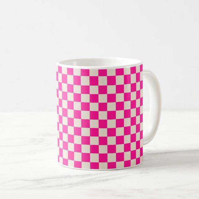 Caneca De Café Padrão xadrez rosa quente e bege (Frente Esquerda)