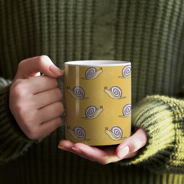 Caneca De Café Padrões para unhas e espirros ilustrados (Snails and Swirls Patterned Mug)