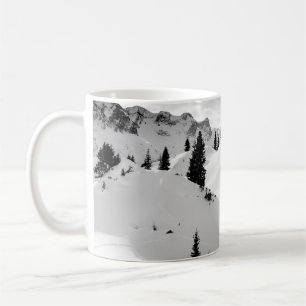Caneca De Café Paisagem Alpina: Montanhas de Árvores Neves
