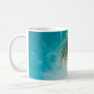 Caneca De Café Palmeira verde sob céu azul