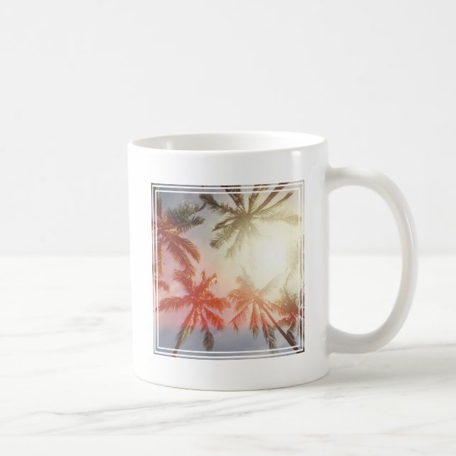 Caneca De Café Palmeiras de coco contra o Sol (Direita)