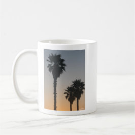 Caneca De Café Palmeiras No Crepúsculo