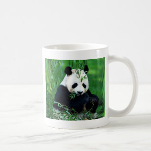 Caneca De Café Panda que come as folhas