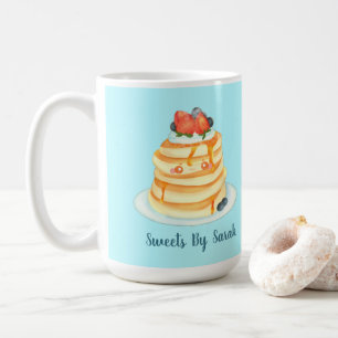 Caneca De Café Panquecas Fofas Com Xarope De Bordo,Frutas E Creme