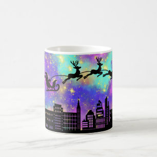 Caneca De Café Papais noeis Sleigh e Reindeer sobrevoando uma cid